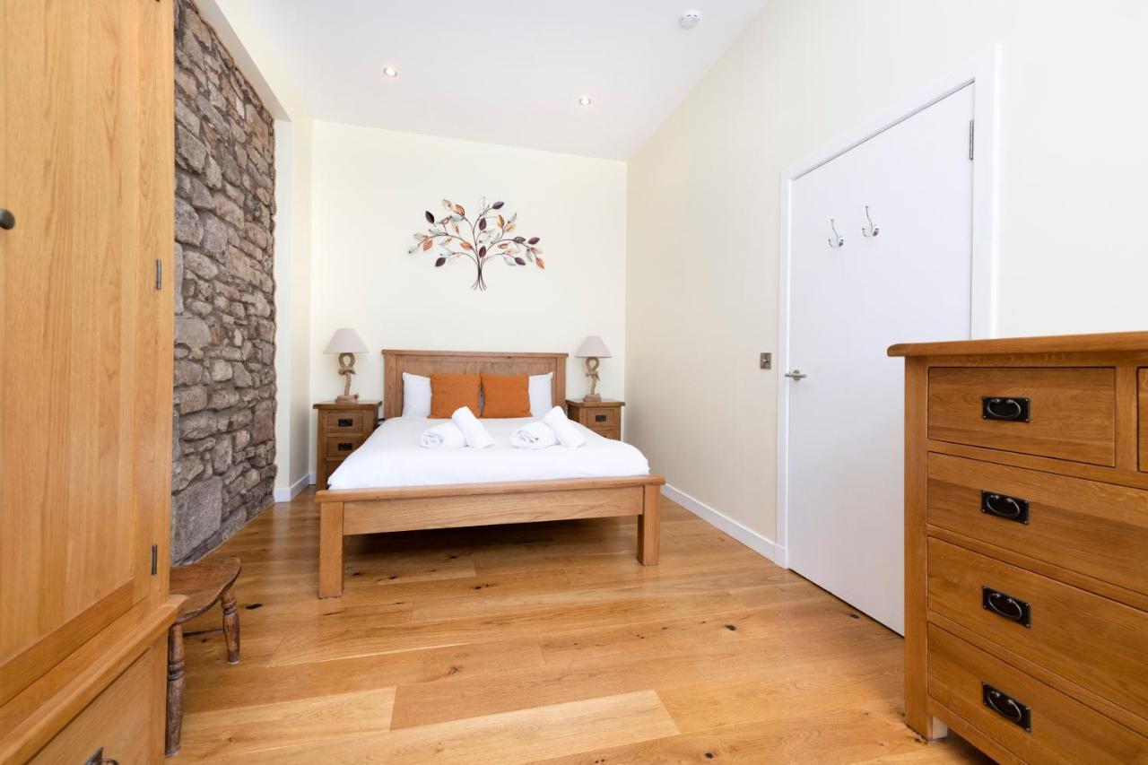 דירות אדינבורו Joivy 1 Bed Flat In Old Town, Next To St Giles Cathedral מראה חיצוני תמונה
