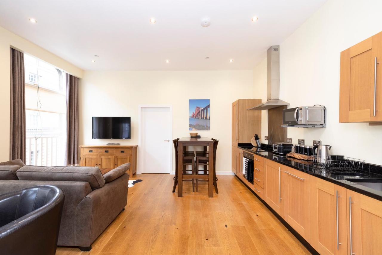 דירות אדינבורו Joivy 1 Bed Flat In Old Town, Next To St Giles Cathedral מראה חיצוני תמונה