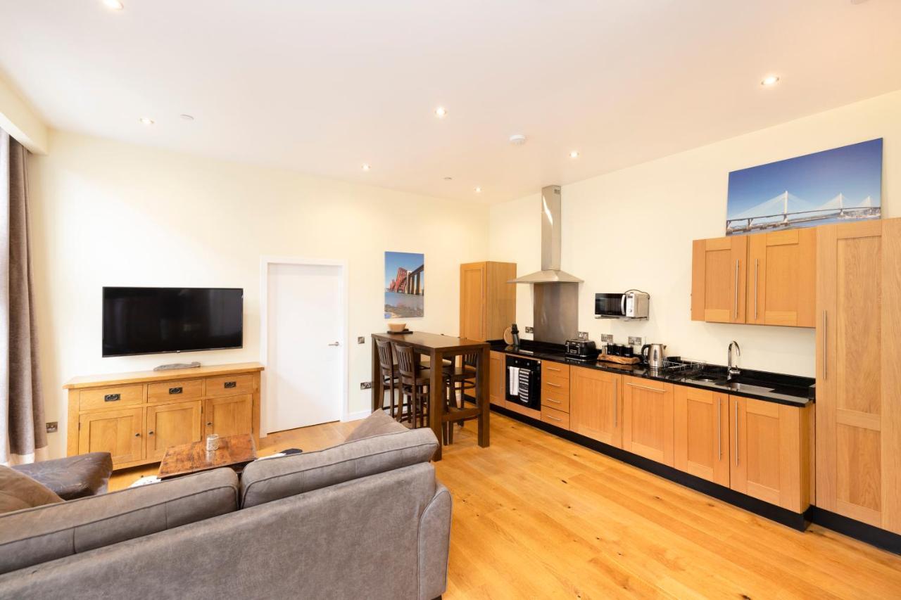 דירות אדינבורו Joivy 1 Bed Flat In Old Town, Next To St Giles Cathedral מראה חיצוני תמונה