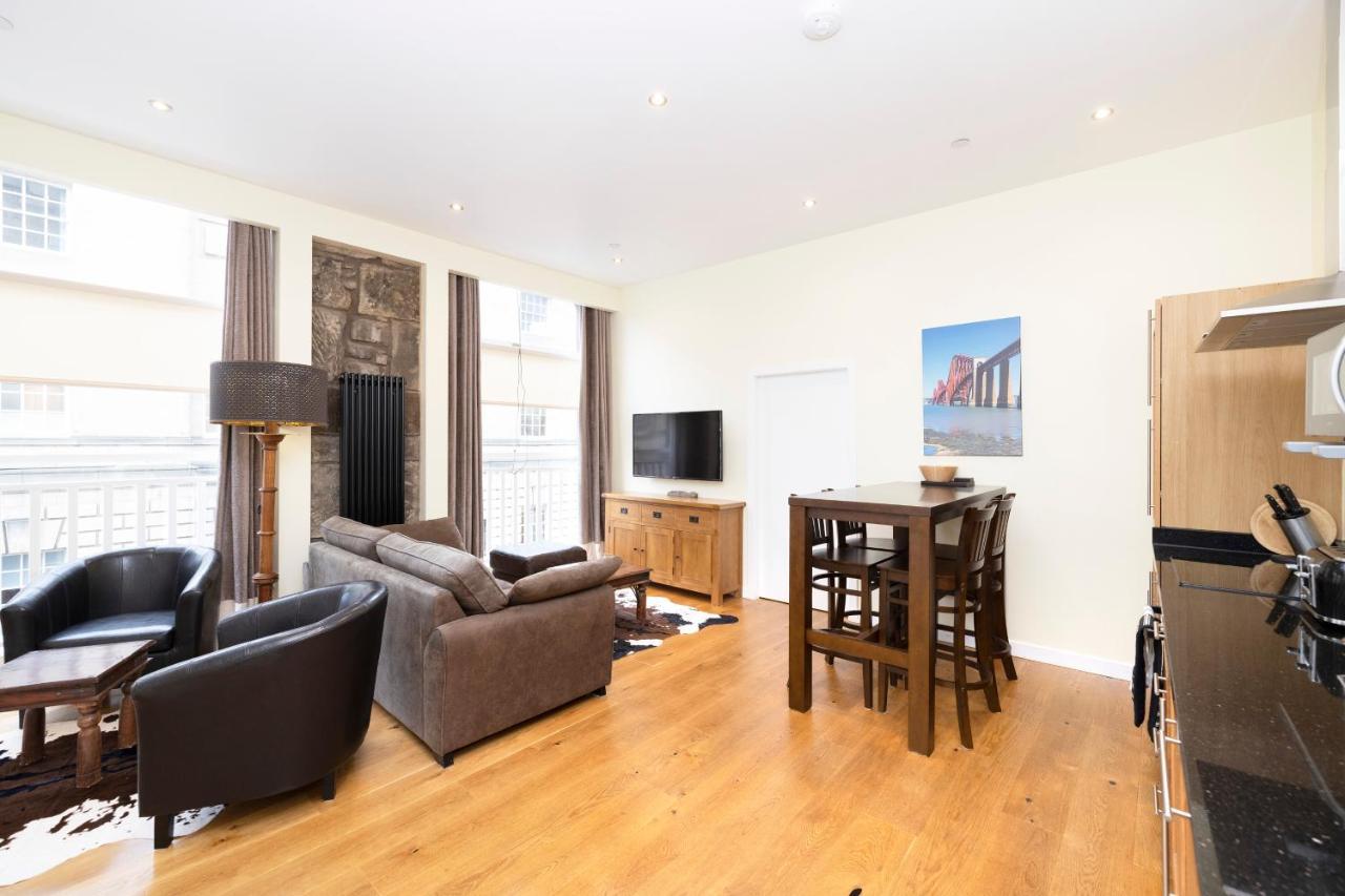דירות אדינבורו Joivy 1 Bed Flat In Old Town, Next To St Giles Cathedral מראה חיצוני תמונה